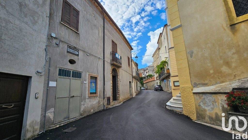 casa indipendente in vendita a Casal Velino in zona Acquavella