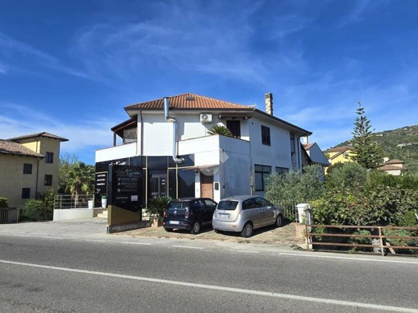 appartamento in vendita a Casal Velino in zona Acquavella