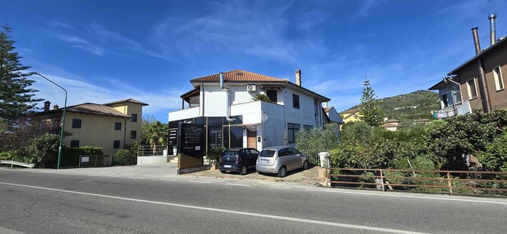 appartamento in vendita a Casal Velino