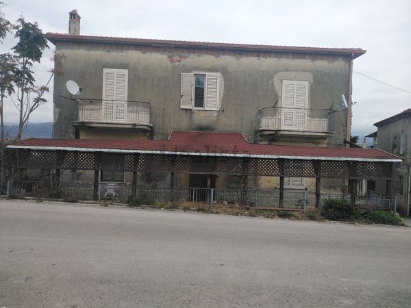 casa indipendente in vendita a Casal Velino in zona Acquavella