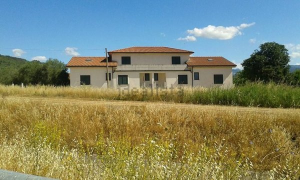 casa indipendente in vendita a Casal Velino