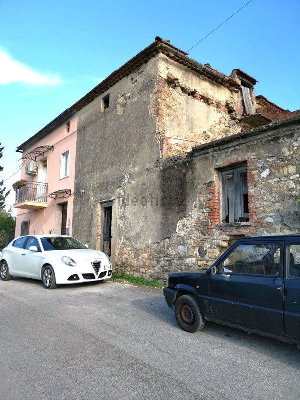 casale in vendita a Casal Velino in zona Acquavella