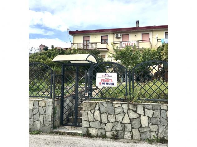 casa indipendente in vendita a Casal Velino in zona Acquavella