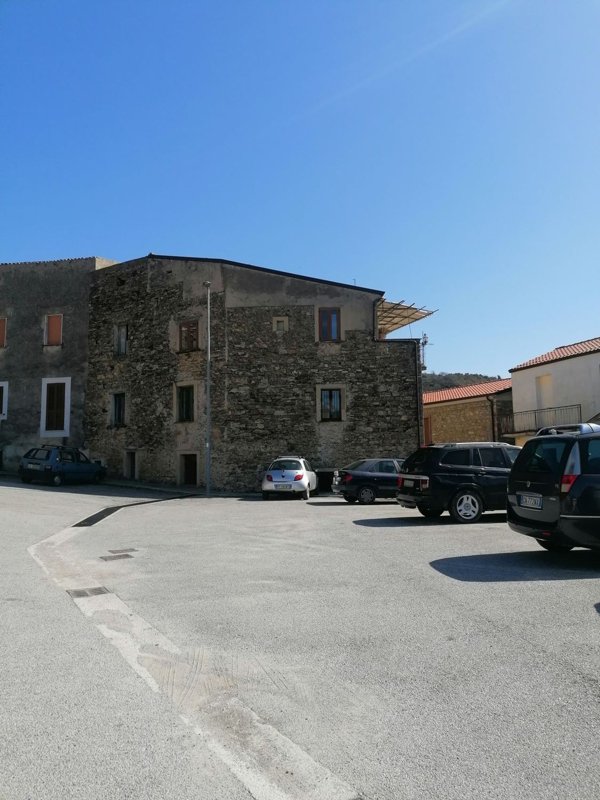 casa indipendente in vendita a Casal Velino in zona Acquavella