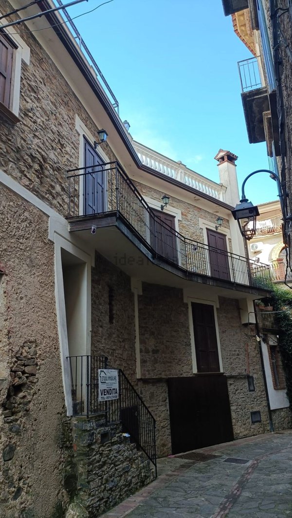 appartamento in vendita a Casal Velino in zona Acquavella