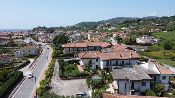 casa indipendente in vendita a Casal Velino