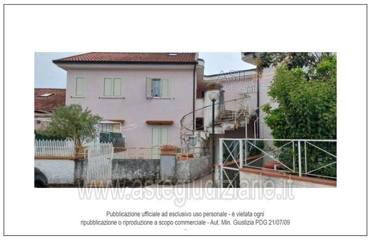 appartamento in vendita a Casal Velino in zona Marina di Casal Velino