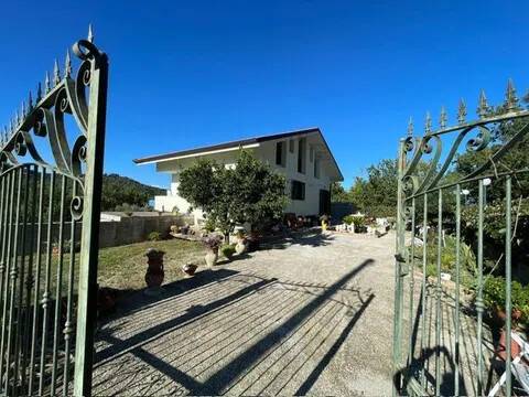 casa indipendente in vendita a Casal Velino