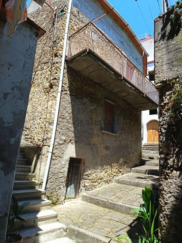 casa indipendente in vendita a Casal Velino in zona Acquavella