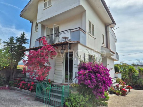 casa indipendente in vendita a Casal Velino in zona Acquavella