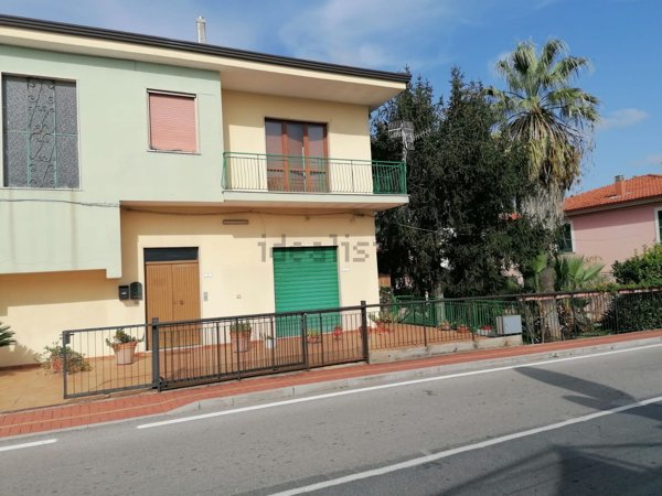 appartamento in vendita a Casal Velino in zona Marina di Casal Velino