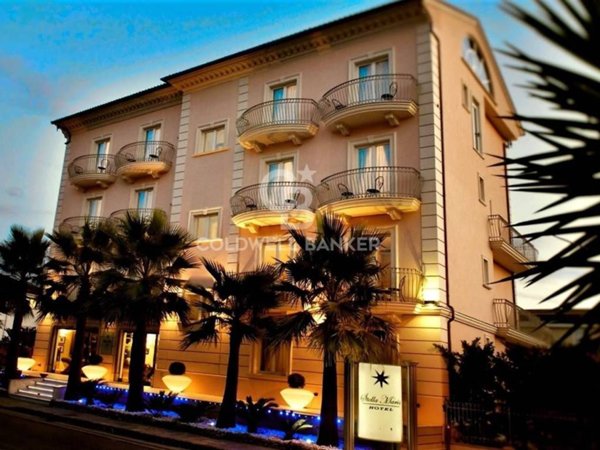 negozio in vendita a Casal Velino in zona Marina di Casal Velino