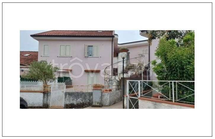 appartamento in vendita a Casal Velino in zona Marina di Casal Velino