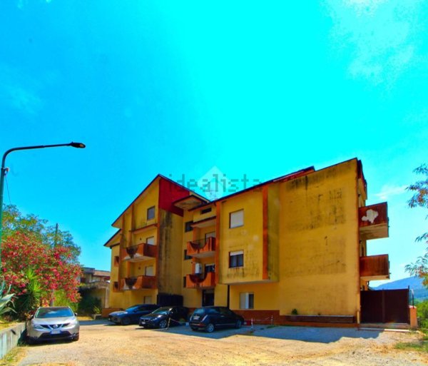 appartamento in vendita a Casal Velino in zona Verduzio
