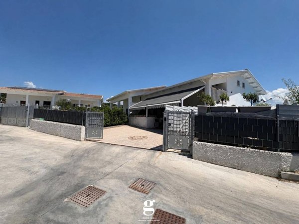 casa indipendente in vendita a Casal Velino in zona Marina di Casal Velino
