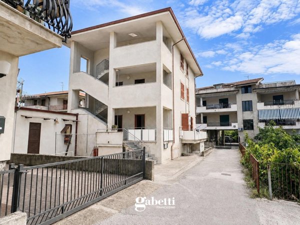 appartamento in vendita a Casal Velino in zona Marina di Casal Velino