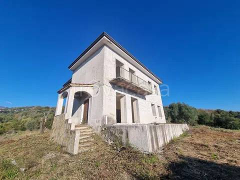 casa indipendente in vendita a Casal Velino in zona Verduzio