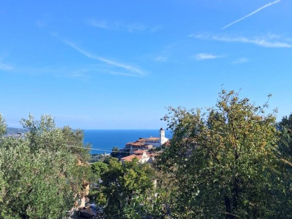 casa indipendente in vendita a Casal Velino