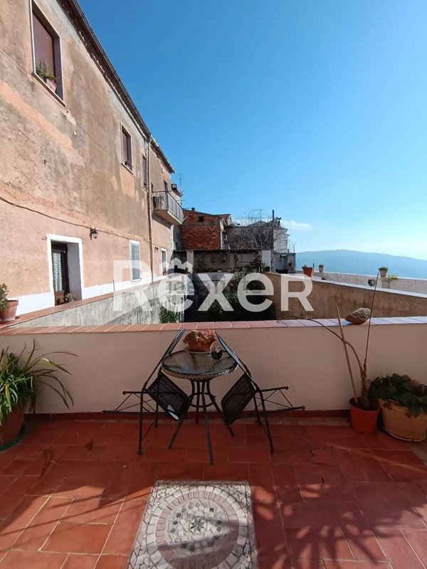 casa indipendente in vendita a Castelcivita