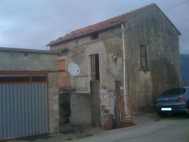 casa indipendente in vendita a Castelcivita