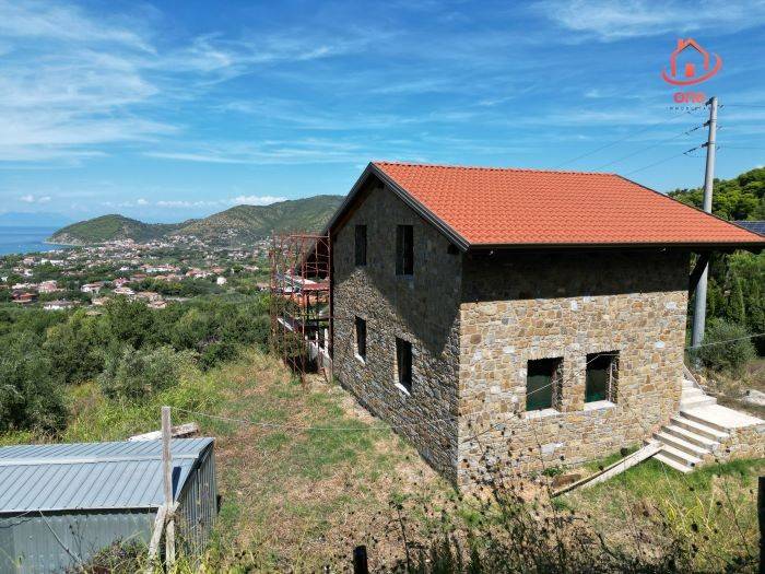 casa indipendente in vendita a Castellabate in zona Santa Maria