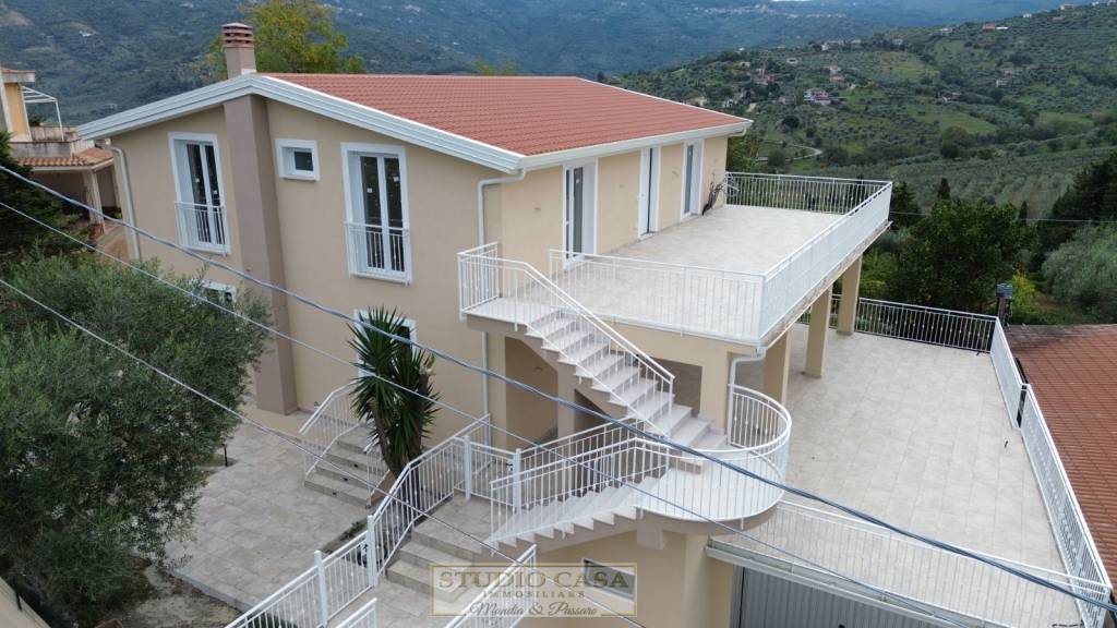 appartamento in vendita a Castellabate in zona Santa Maria