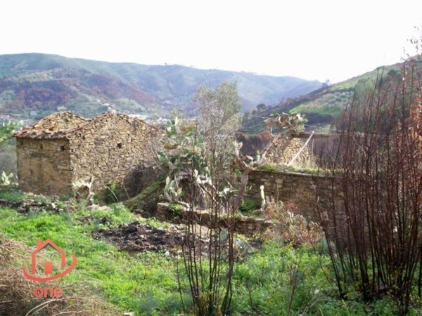 casa indipendente in vendita a Castellabate in zona Ogliastro Marina