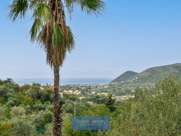 casa indipendente in vendita a Castellabate