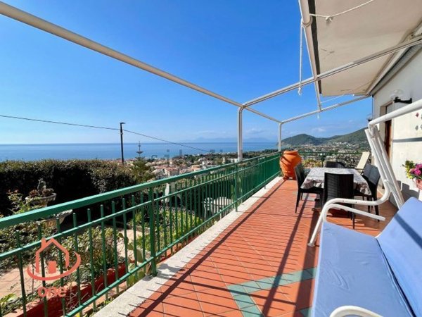 casa indipendente in vendita a Castellabate