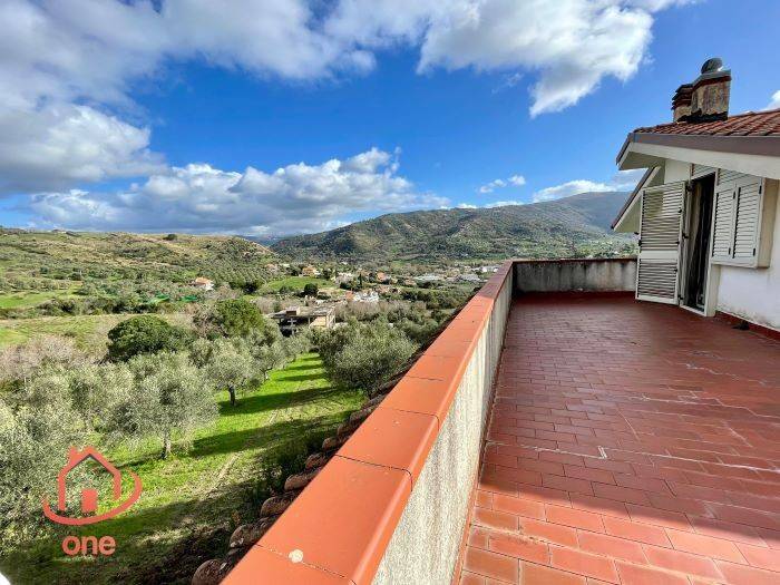 casa indipendente in vendita a Castellabate