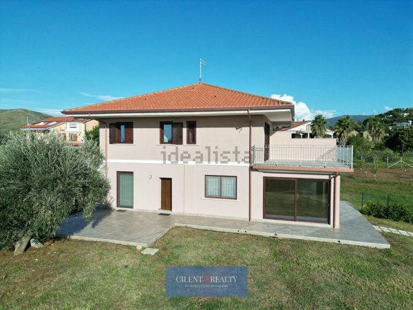 casa indipendente in vendita a Castellabate