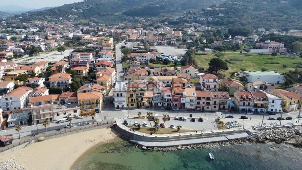 appartamento in vendita a Castellabate in zona Santa Maria