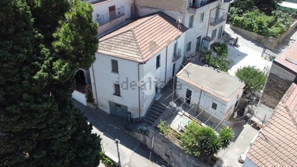 casa indipendente in vendita a Castellabate in zona Santa Maria