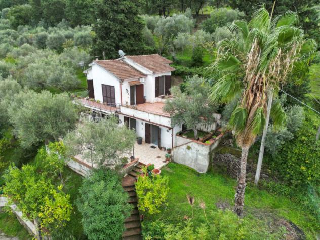 casa indipendente in vendita a Castellabate in zona Santa Maria
