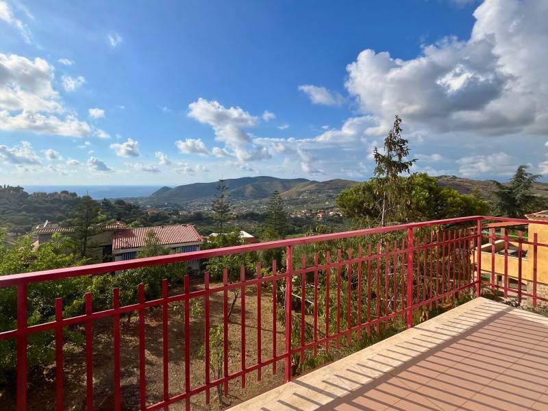 appartamento in vendita a Castellabate in zona Santa Maria