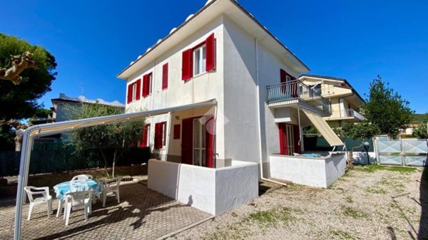 casa indipendente in vendita a Castellabate
