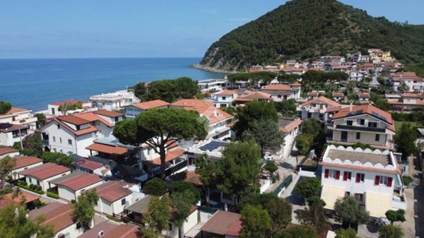 casa indipendente in vendita a Castellabate