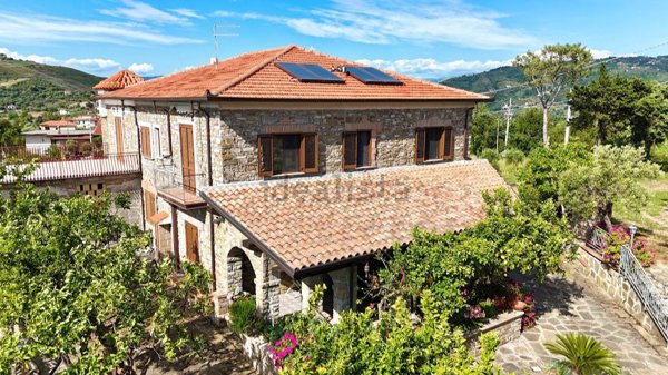 appartamento in vendita a Castellabate in zona Santa Maria