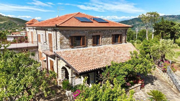appartamento in vendita a Castellabate in zona Santa Maria