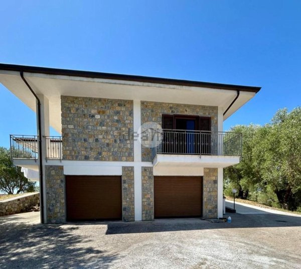 casa indipendente in vendita a Castellabate