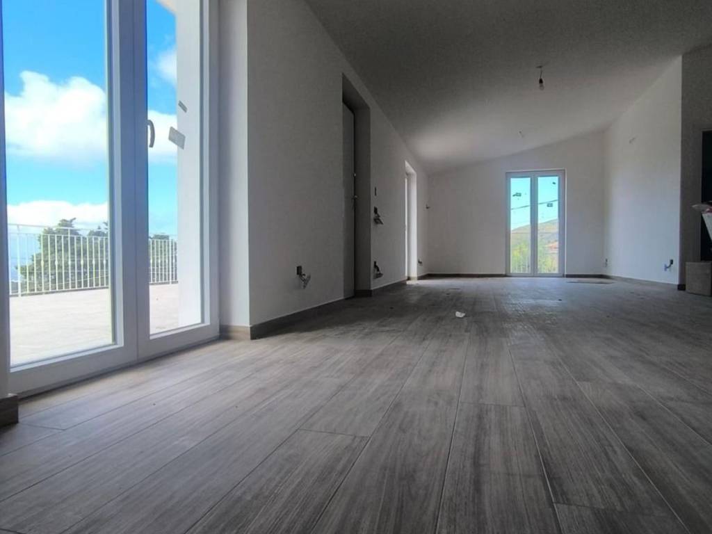 appartamento in vendita a Castellabate in zona Santa Maria