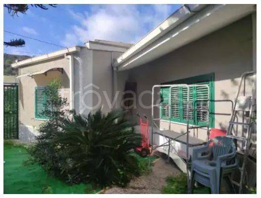 casa indipendente in vendita a Castellabate