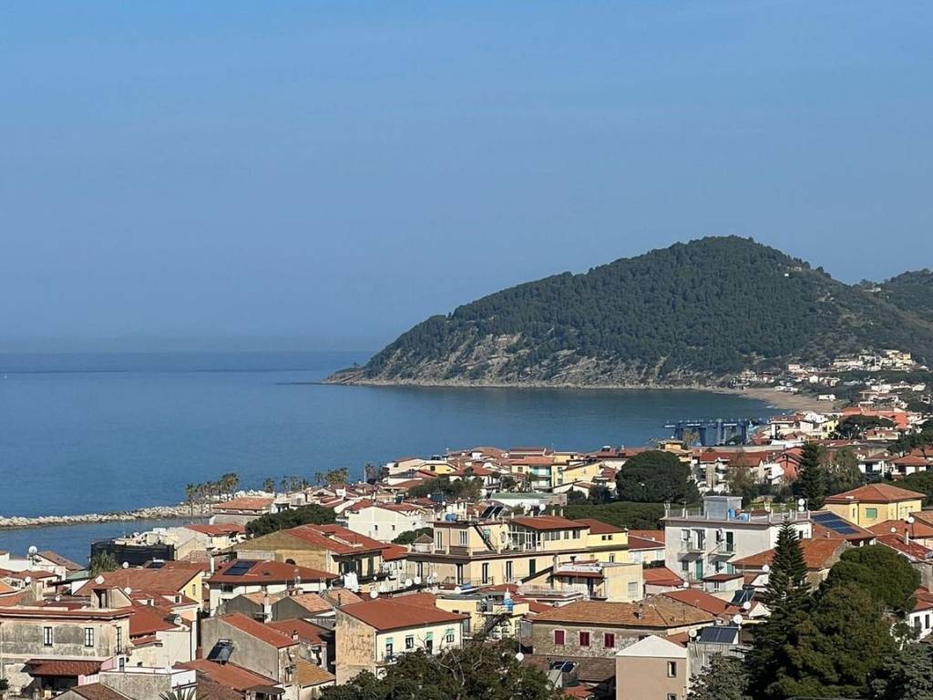 appartamento in vendita a Castellabate in zona Santa Maria
