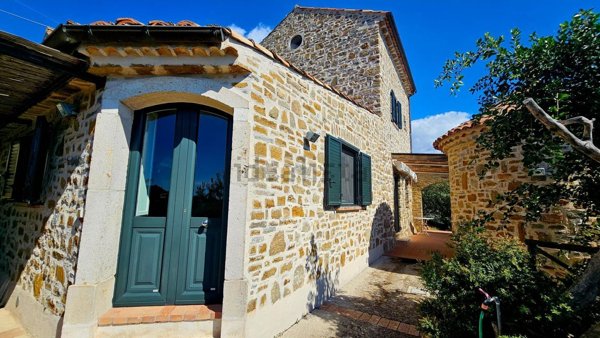 casa indipendente in vendita a Castellabate in zona San Marco