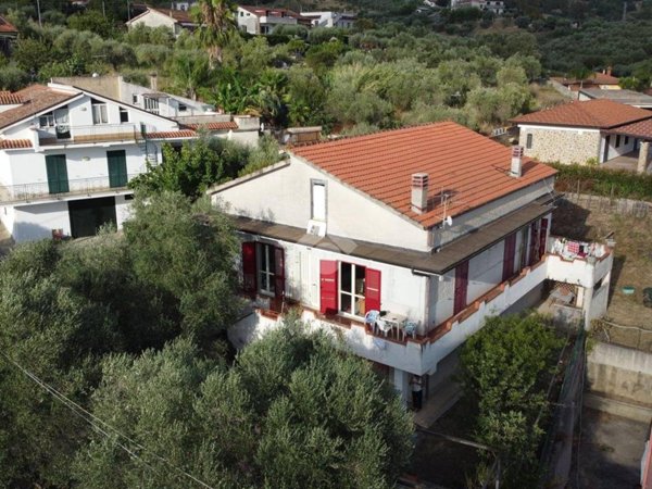 casa indipendente in vendita a Castellabate in zona Alano