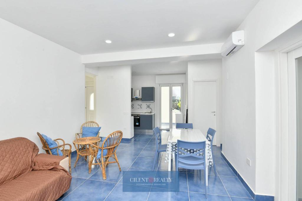 appartamento in vendita a Castellabate in zona Santa Maria