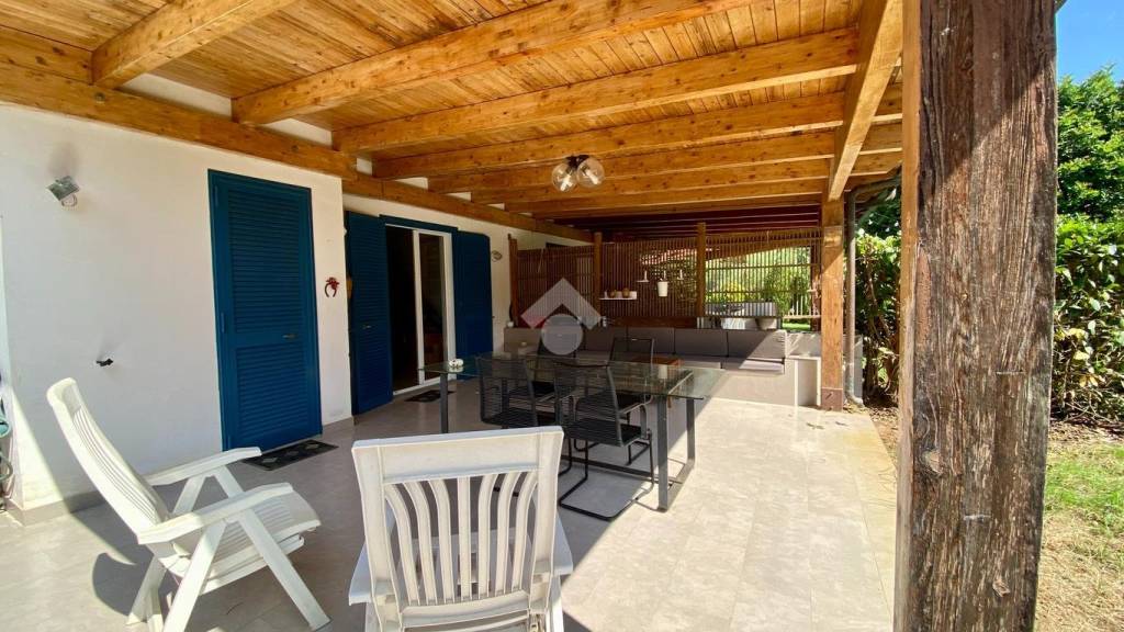 casa indipendente in vendita a Castellabate in zona Santa Maria