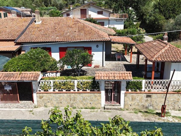 casa indipendente in vendita a Castellabate