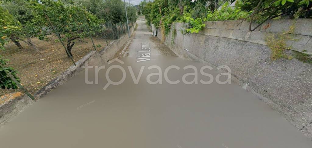 locale commerciale in vendita a Castellabate