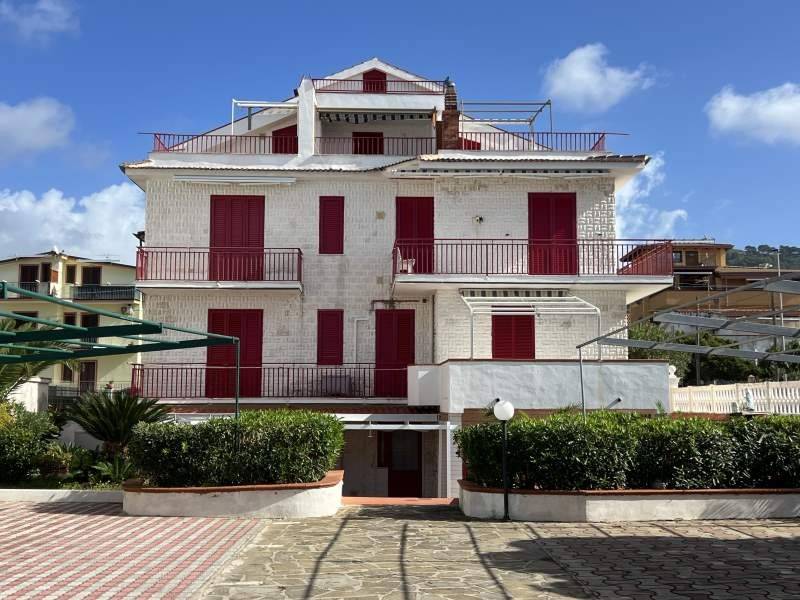 appartamento in vendita a Castellabate in zona Santa Maria